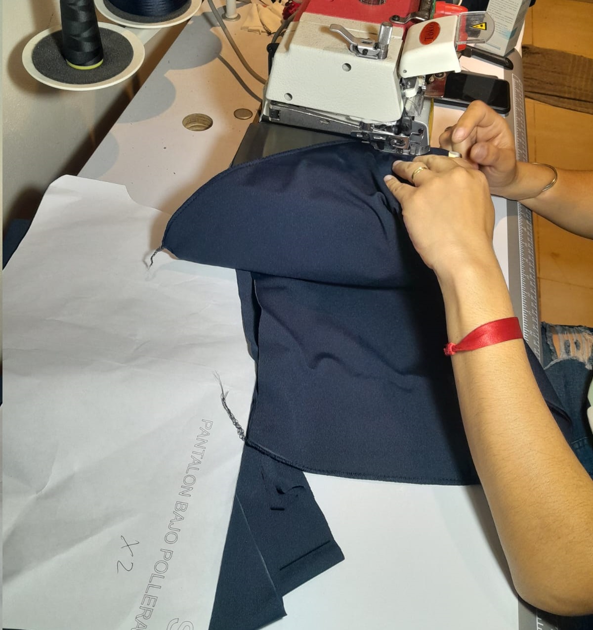 Equipo 8H Indumentaria